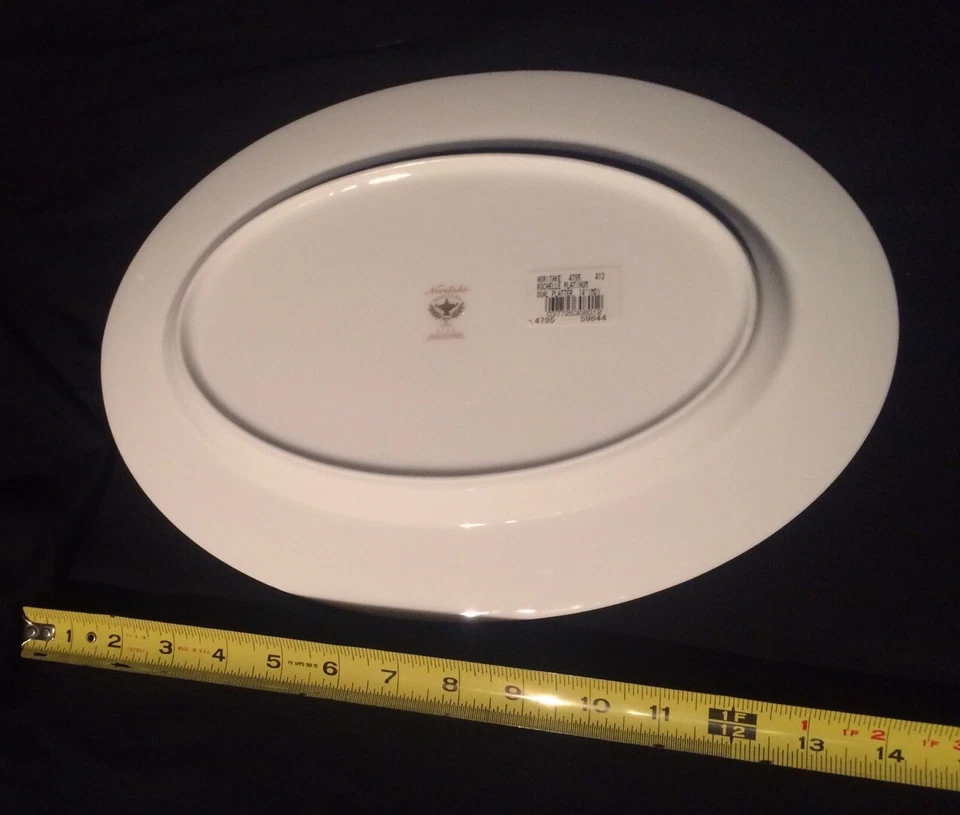Plato de platino Noritake, Rochelle 14" imp Foto 3 de 4