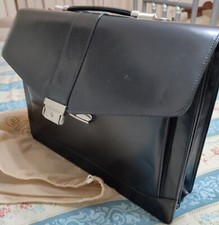 Borsa professionale ELEVEN in pelle nera con manico e tracolla 