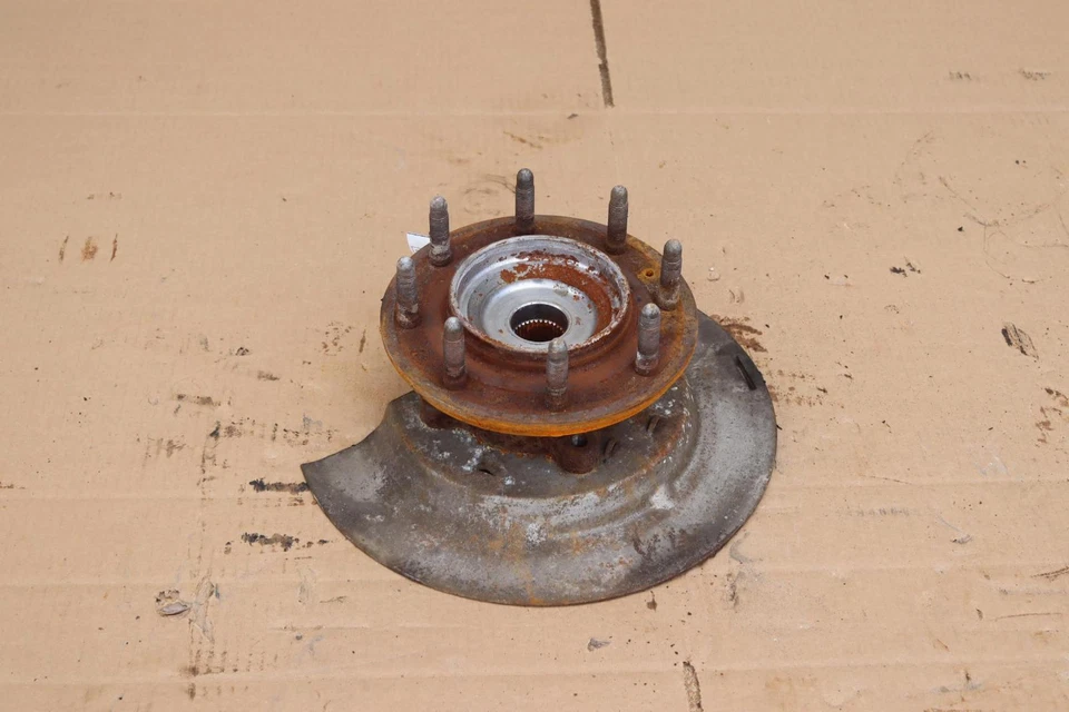 GMC SIERRA 2500 2011-2016 4X4 cojinete de cubo de rueda del lado del pasajero delantero derecho OEM Foto 2 de 4