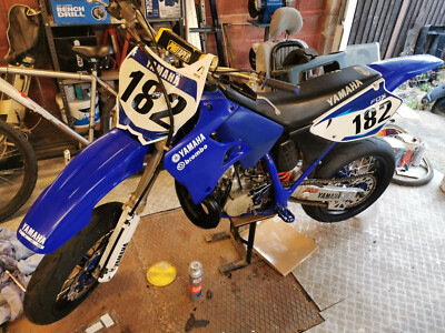 MOTOXART Custom Number Graphics – Fits Yamaha YZ125 & YZ250 (1996-1999) – Full Set