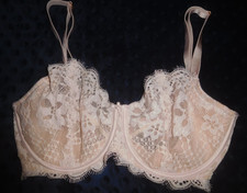 EUC Victoria's Secret Dream Angels Pink Lace Push Up Without Padding Bra 32DDD