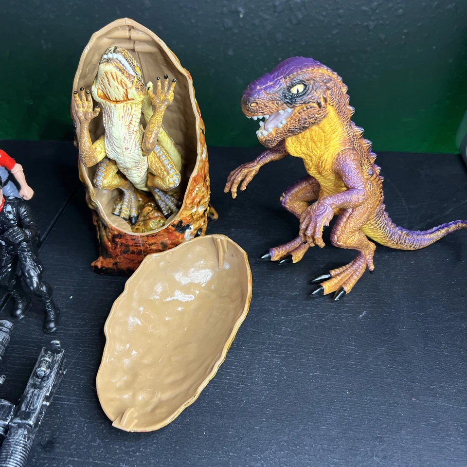 Godzilla Movie Monster Claw Hatchling Action Figure Huge Lot Trendmasters 1998 - Image 2 of 4