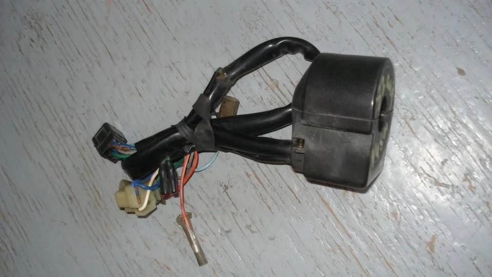 Interruptor intermitente honda vf750c v45 magna Foto 2 de 2