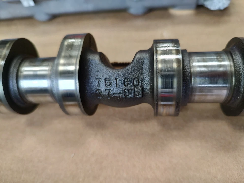 Árbol de levas BMW serie 5 E60 523i 525i 530i F10 F11 N53 entrada 7516027 755091305 Foto 2 de 4