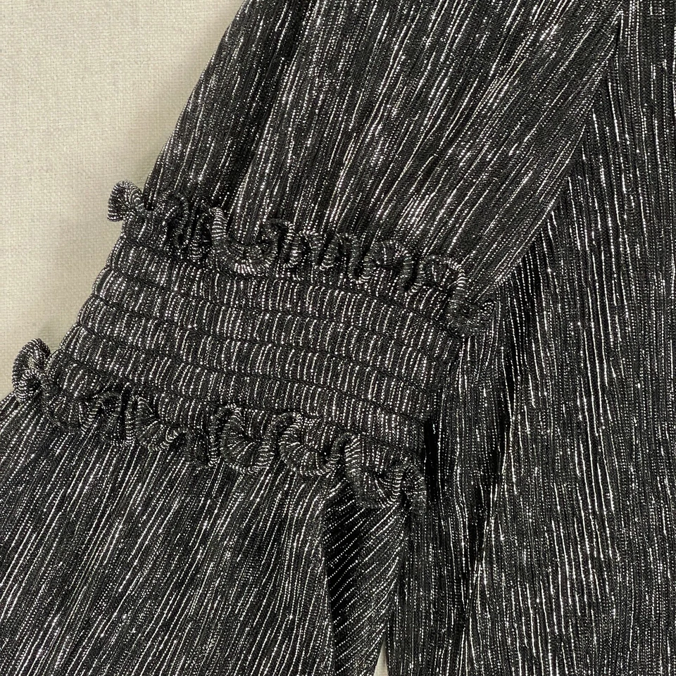 Blusa Parker Mujer Pequeña Negra Plateada Brillante Volantes Bruja Gótica Manga Campana Foto 4 de 4