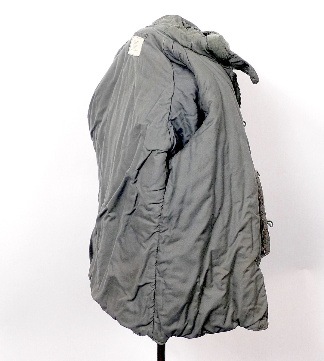 Dated 1974 Vietnam War Era USAF Air Force CWU-8/P Men's Parka Size