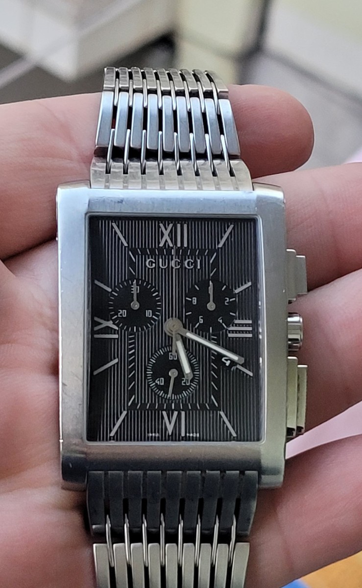 GUCCI Chronograph G Metro Dial Black 8600M Quartz Silver Band SS
