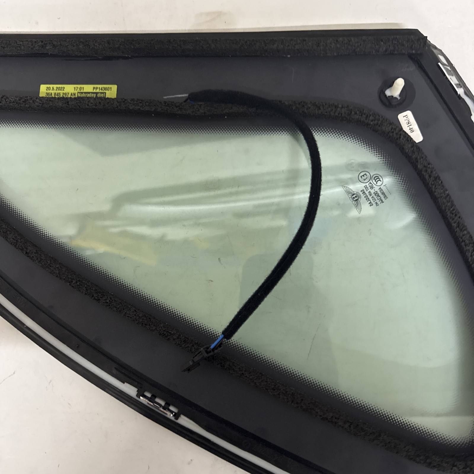 2016-23 BENTLEY BENTAYGA REAR LEFT GLASS QUARTER VENT WINDOW 36A845297#3320