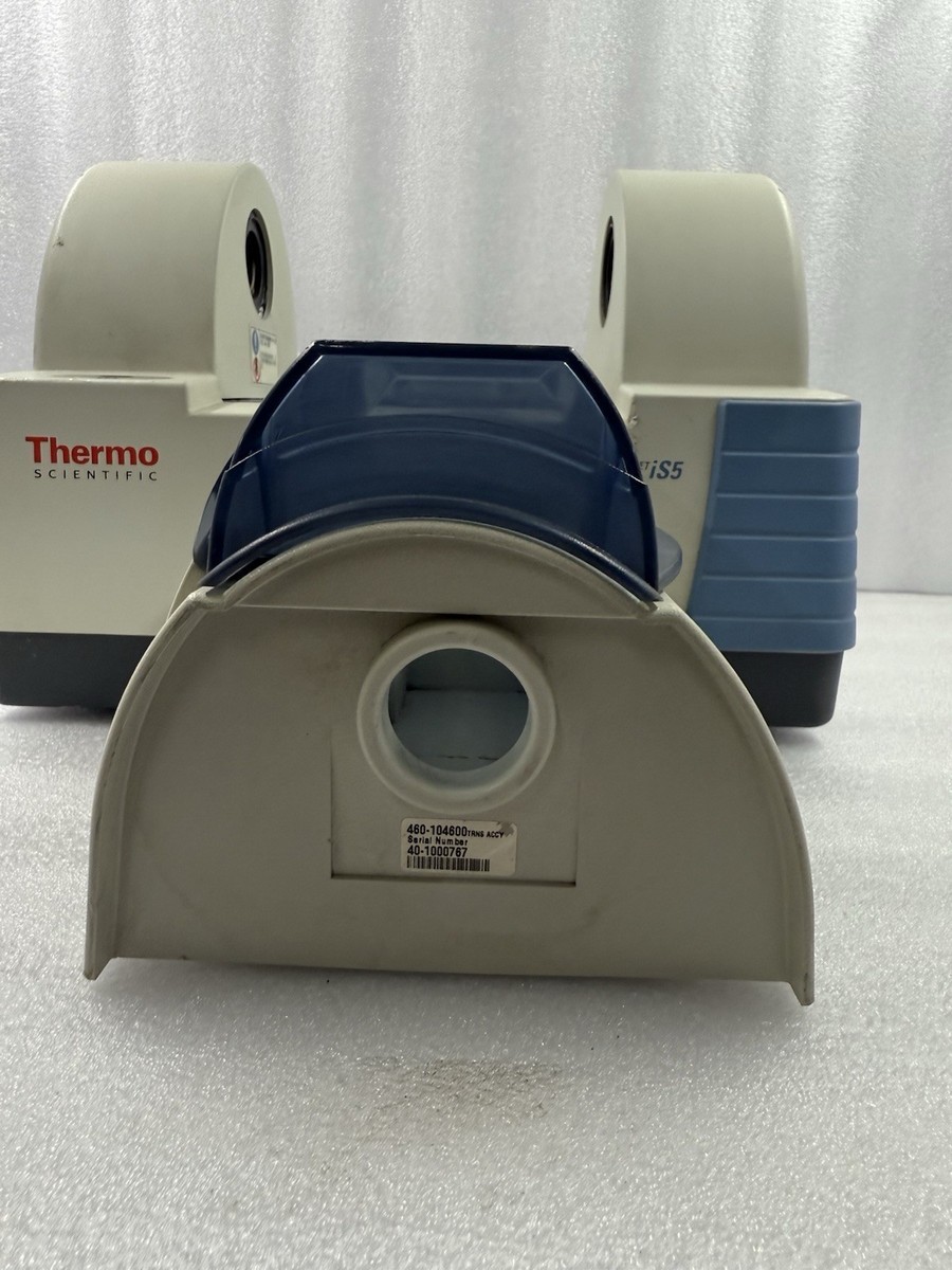 Thermo Fisher Scientific Nicolet iS5 FT-IR Spectrometer with