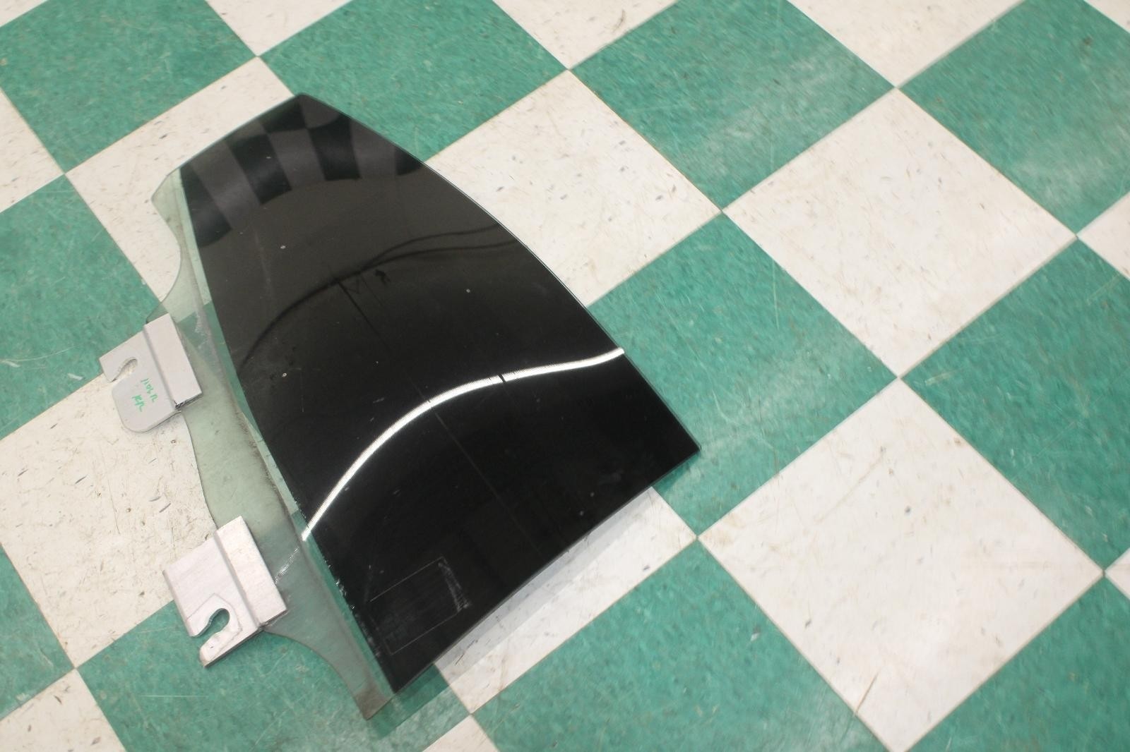 Maserati Ghibli 2014-2022 Rear Right Door glass