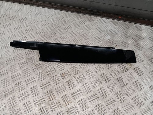 Moulure de vitre de porte