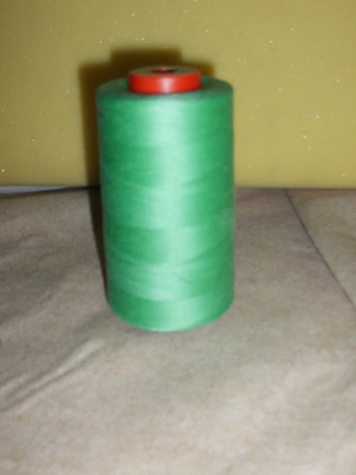 0,003€/1m) 1X 5000 m Polyester Nähgarn Stärke 120 Farbe:Grün Marke Epic (N124