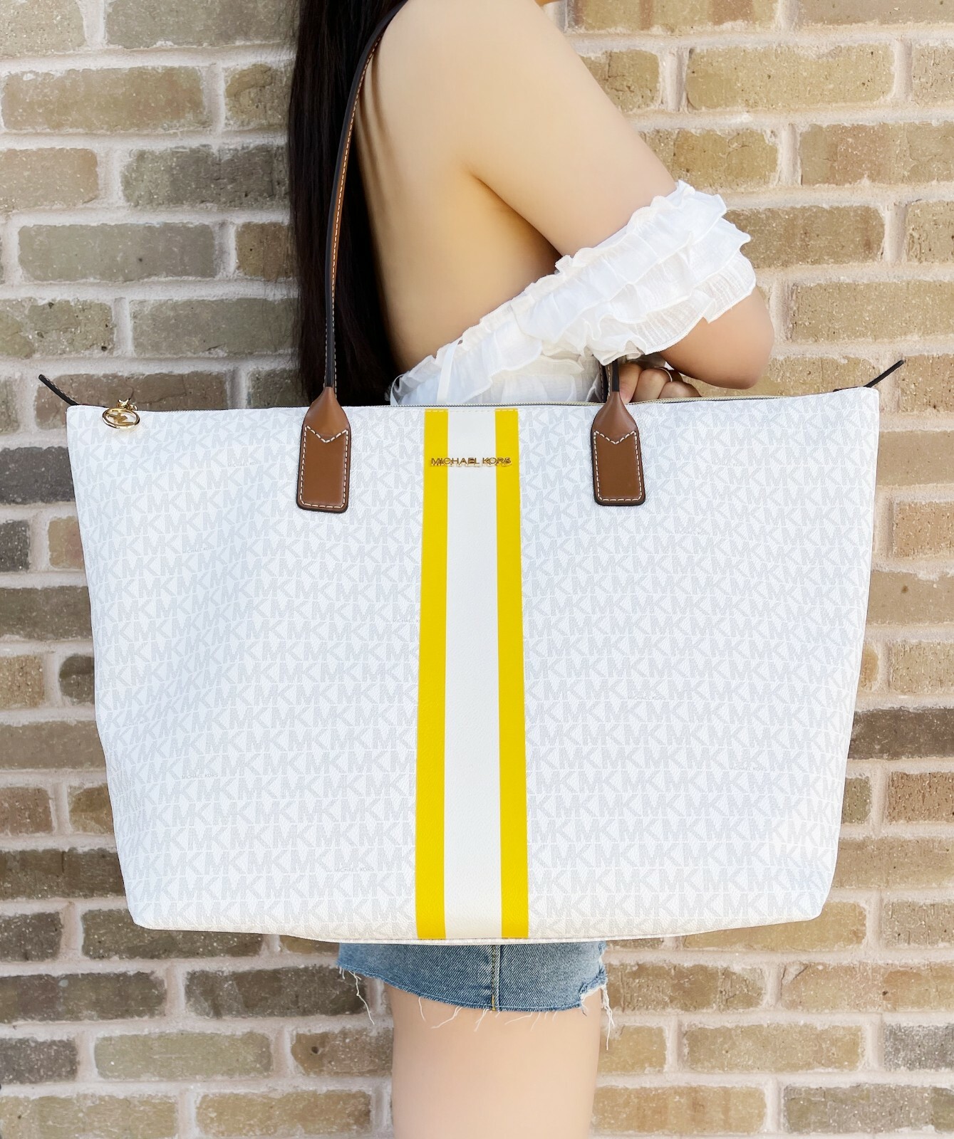 white mk tote