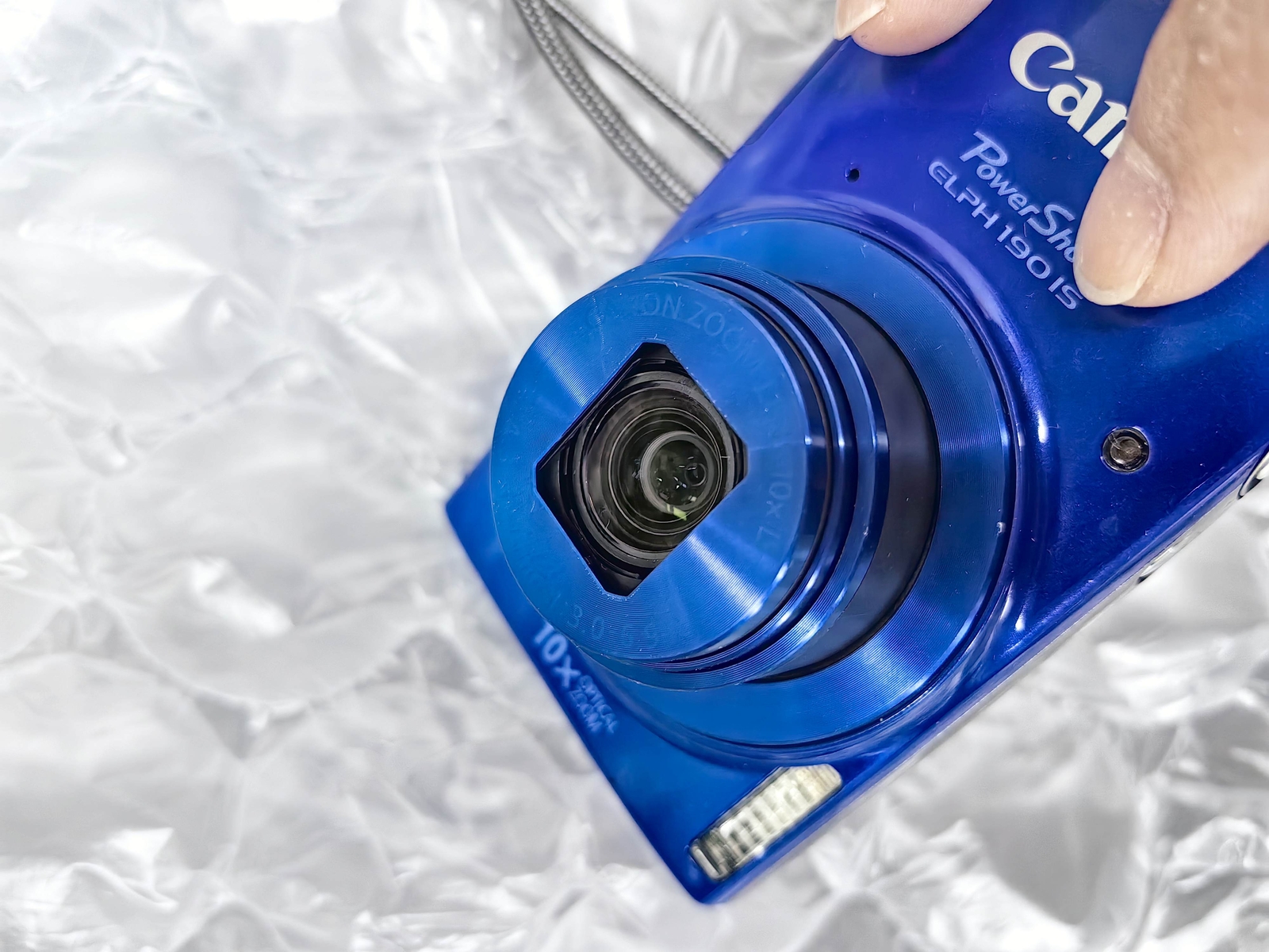 Canon PowerShot ELPH 190 IS 20MP 10X Optical Zoom Digital CameraFast