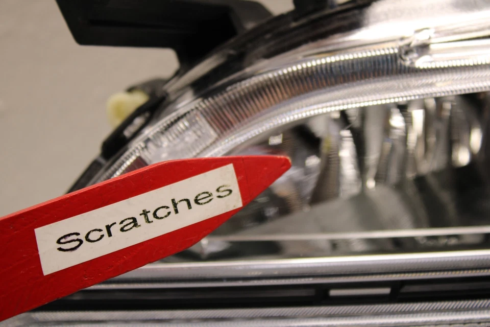 Hyundai Tucson 2019 2020 2021 luz antiniebla lateral izquierda con LED Foto 2 de 4