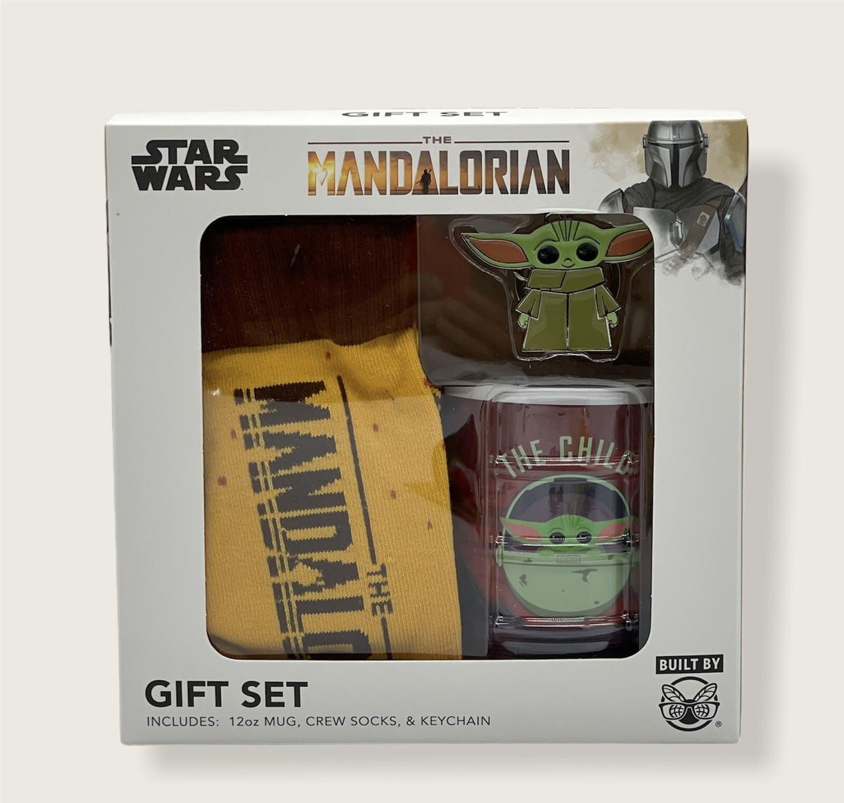 Star Wars The Mandalorian 3pc Gift Set Keychain, Crew Socks, and