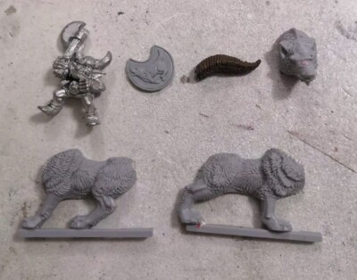 Warhammer Marauder Goblin Wolf Rider mit Axt Metall Kunststoff Classic OOP