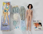 J-698 VINTAGE 1960'S MATTEL BRUNETTE MIDGE W/ TAGGED CLOTHING & BOX