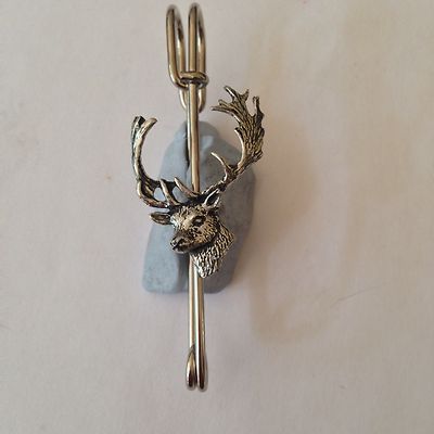 A63 Fallow Deer Head  kilt pin Scarf or Brooch pin pewter emblem 3'' 7.5 cm