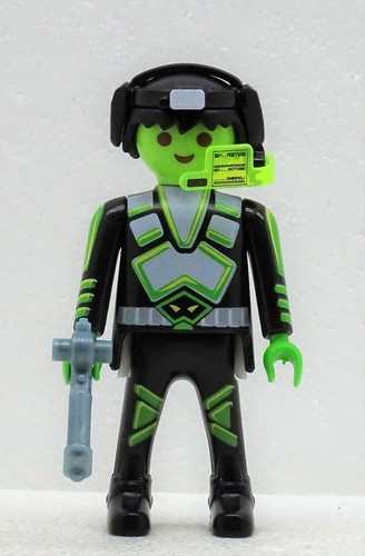 Cyborg with Weapon Visor Playmobil to Alien Green STAR SPACE Spaceship Custom - Picture 6 of 7
