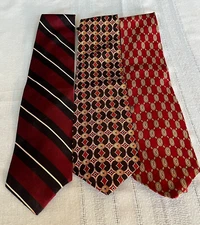 3 Mens ties Strawbridge & Clothier, 2 Signature Collection. 100% Silk. Geometric