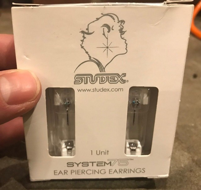 STUDEX SYSTEM 75 EAR PIERCING KIT December Birthstone Blue Zircon