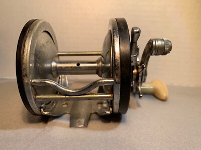 Ocean City 113 Fishing Reel - Vintage