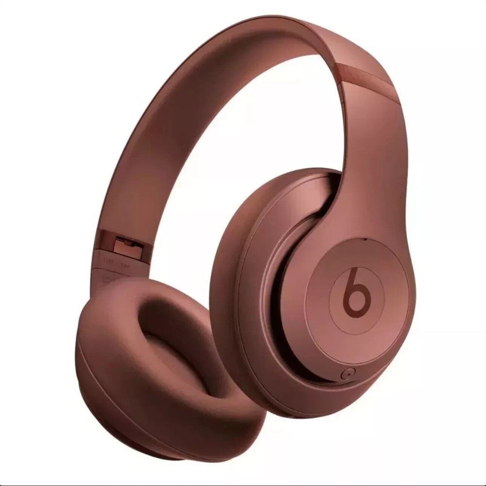 Beats Studio Pro X Kim Kardashian – Bluetooth Noise Cancelling Headphones Earth