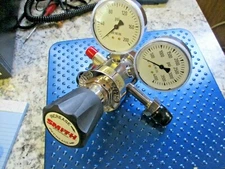 NEW MILLER SMITH GENERAL PURPOSE TWO STAGE REGULATOR 122-20-09