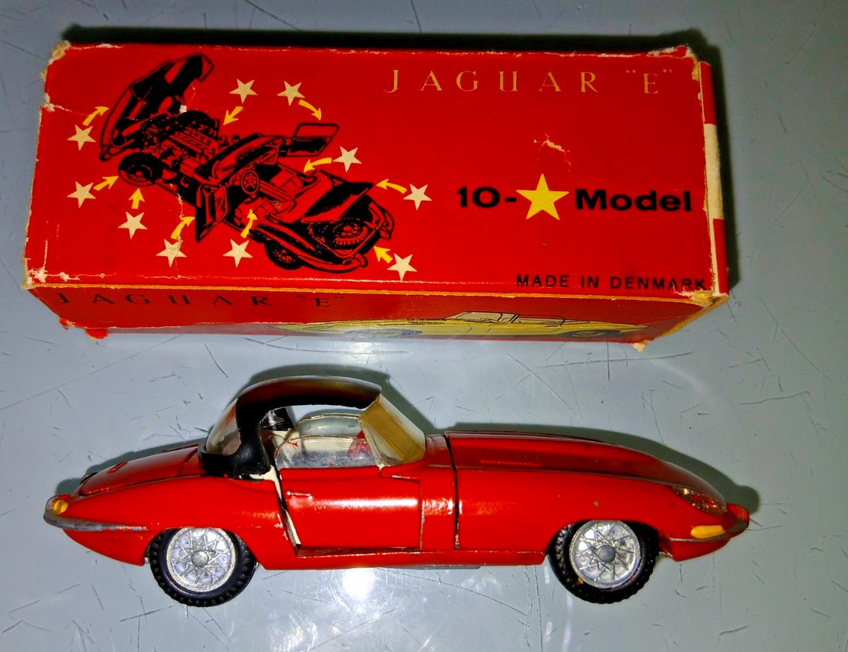 Tekno Denmark Jaguar E Type 1/43