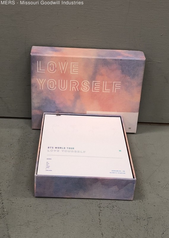 BTS World Tour Love Yourself Seoul DVD Box Set 3-Disc Photobook 2018