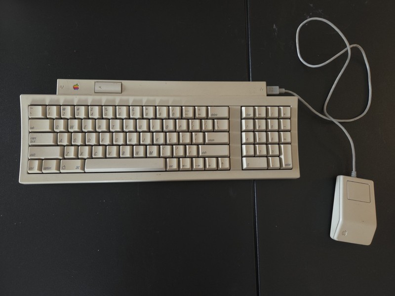 1986 Apple Keyboard+Mouse SE