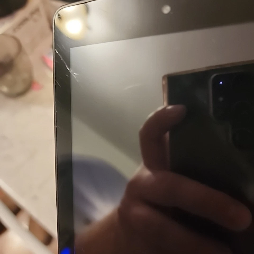 Amazon Kindle Fire HD 6 (4th Generation) PW98VM Black Tablet eReader - Image 3 of 4