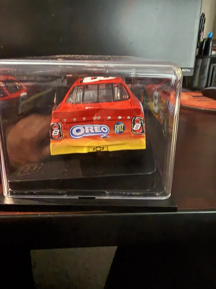 Revell Dale Earnhardt Jr Ritz Oreo NASCAR Busch 2003. Монте-Карло, 1/24 - Изображение 3 из 4
