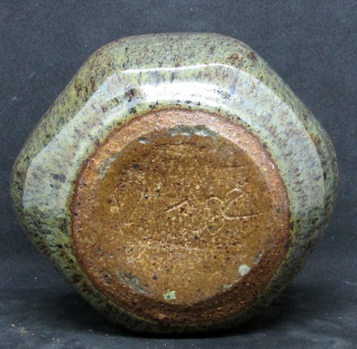 6 Sided Vase -Large Shoulder & Narrow Neck w/ Flared Mouth Avacado Glaze - Picture 6 of 7