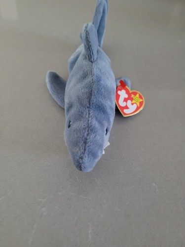 TY Beanie Babies Crunch the Shark and Pugsly the Pug Dog - Picture 2 of 6