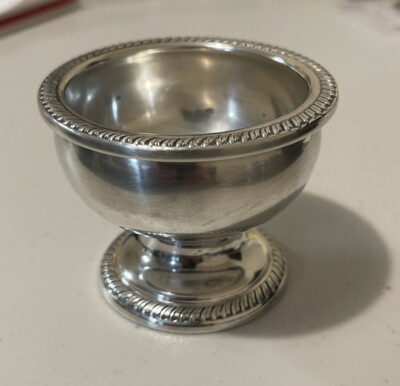 925 Sterling Silver Bowl セール落札スタート価格‼️ 925 Sterling Silver Bowl #424 2” Tall x 2 1/8”Wide 56.7g Weight | eBay