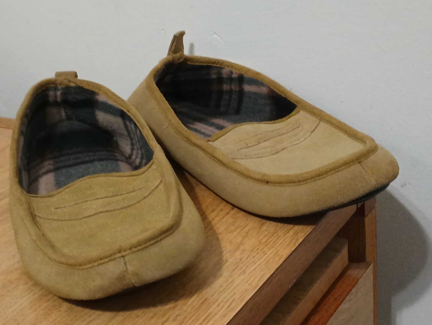 SAOLA Pantofole da uomo IZOD taglia large 9 5 10 5 suola marrone chiaro in pelle scamosciata per interni esterni