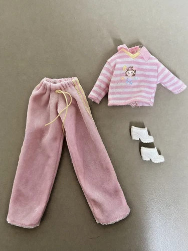 Vintage Barbie 'Bedtime Baby ' doll COMPLETE pyjama pajama outfit 2000 (#28516)