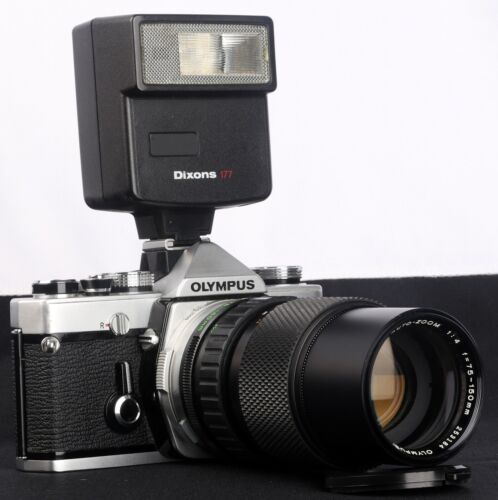 Olympus OM-1 MD 35mm Film SLR c/w Zuiko Auto-Zoom 70-150mm f/4 Lens & Flash Kit - Picture 3 of 11