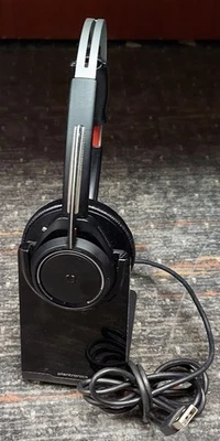 Auriculares intrauditivos Plantronics Voyager UC B825 - negros con base de carga - Imagen 1 de 4