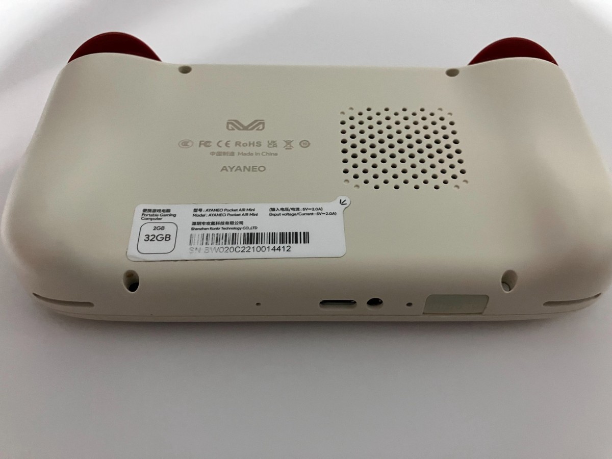 AYANEO Pocket Air Mini 2GB + 32GB Retro White (Includes a 128GB