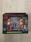 Five Nights at Freddys - Endo Series Classic Freddy & Withered Freddy FNAF