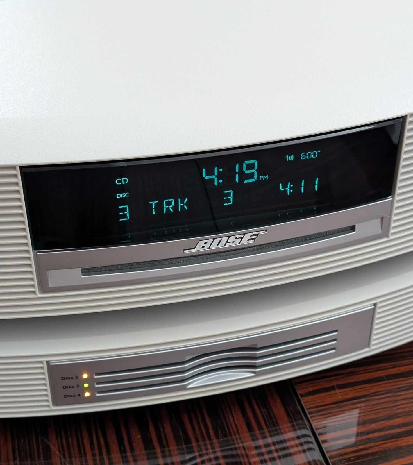 Bose Wave Music System III CD AM/FM W/ 3 CD Changer & Remote Control