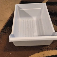 GE Americana Refrigerator Crisper Drawer PN: 162D8302