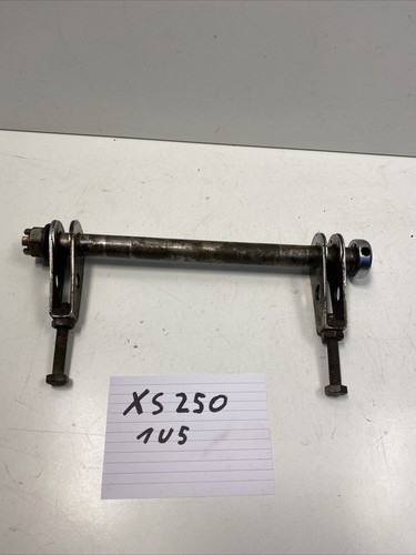 Yamaha XS 250 1U5 Steckachse Hinterradachse Kettenspanner