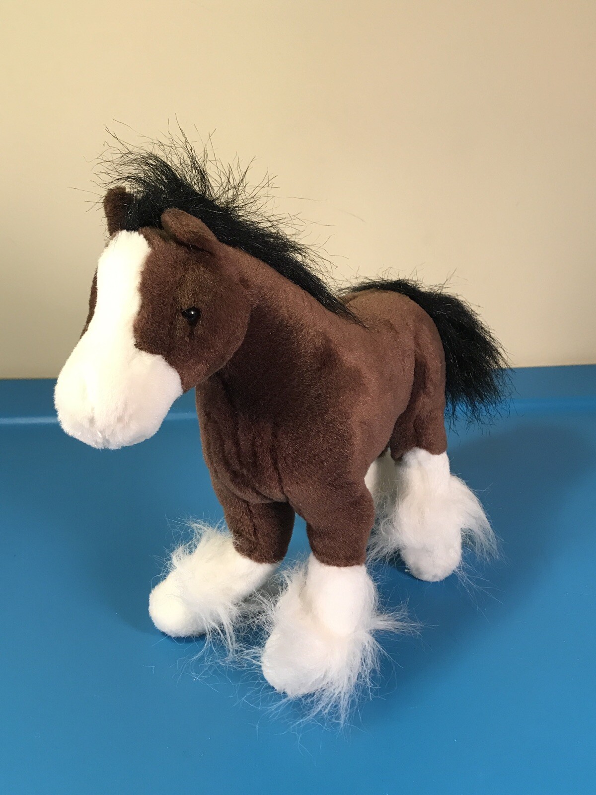stuffed clydesdale horse