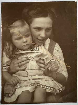 orig. Photo Mother Child Circa 1920 Baby Girl Fashion Dress Photography