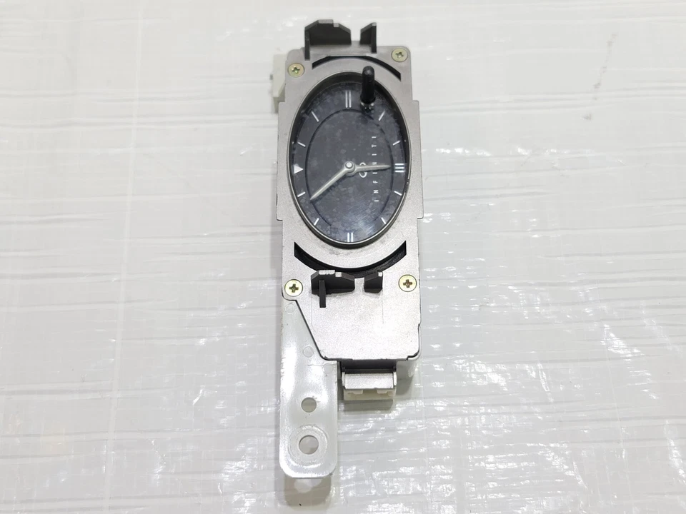 Conjunto de reloj analógico superior Infiniti G35 2003-2004 OEM 25810-AM610 Foto 2 de 4