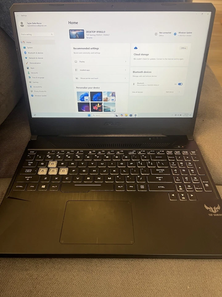 Portátil ASUS TUF GAMING Foto 2 de 4